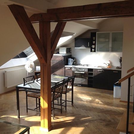 Penthouse Apartment In Vinohrady Praga Cameră foto